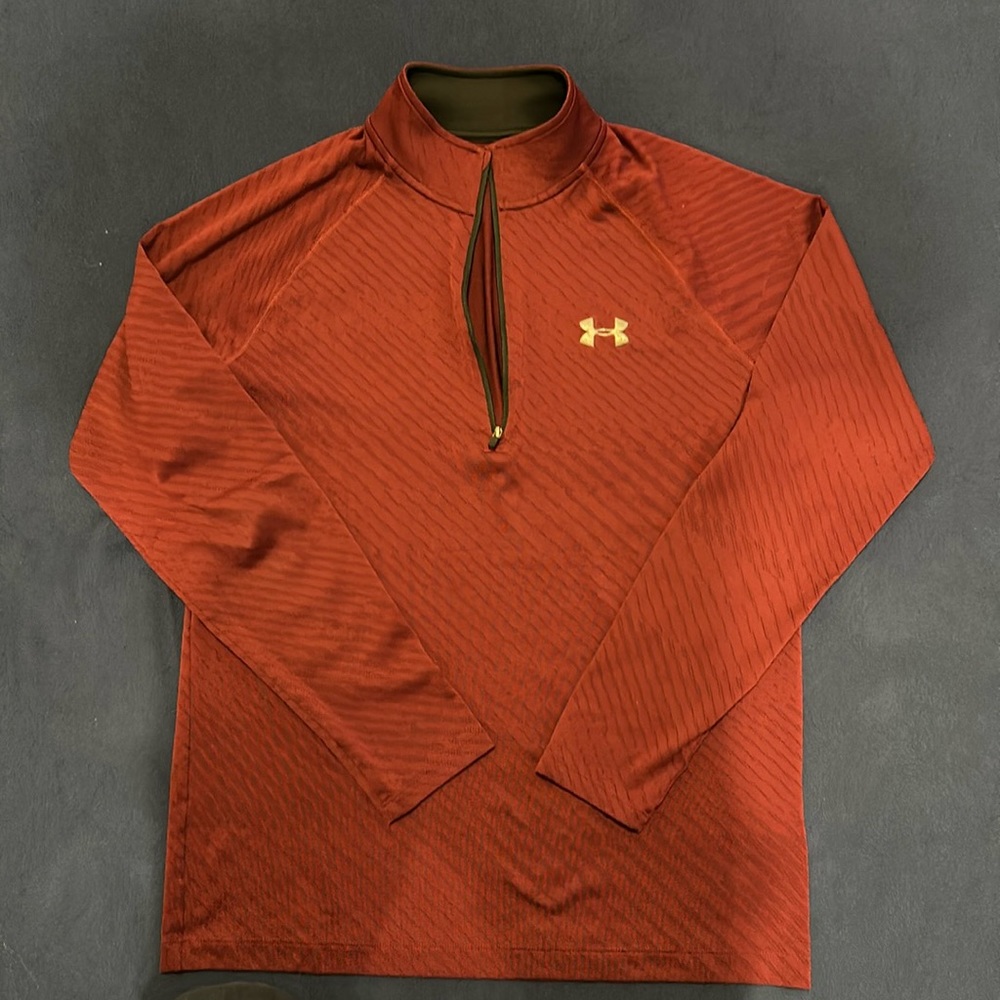 Under armour headgear loose half zip in medium